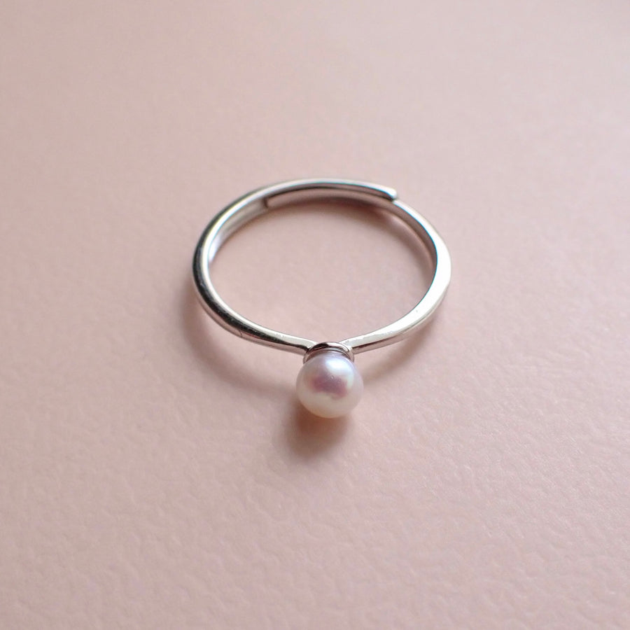 Dainty Lili Pearl Ring 925 Silver