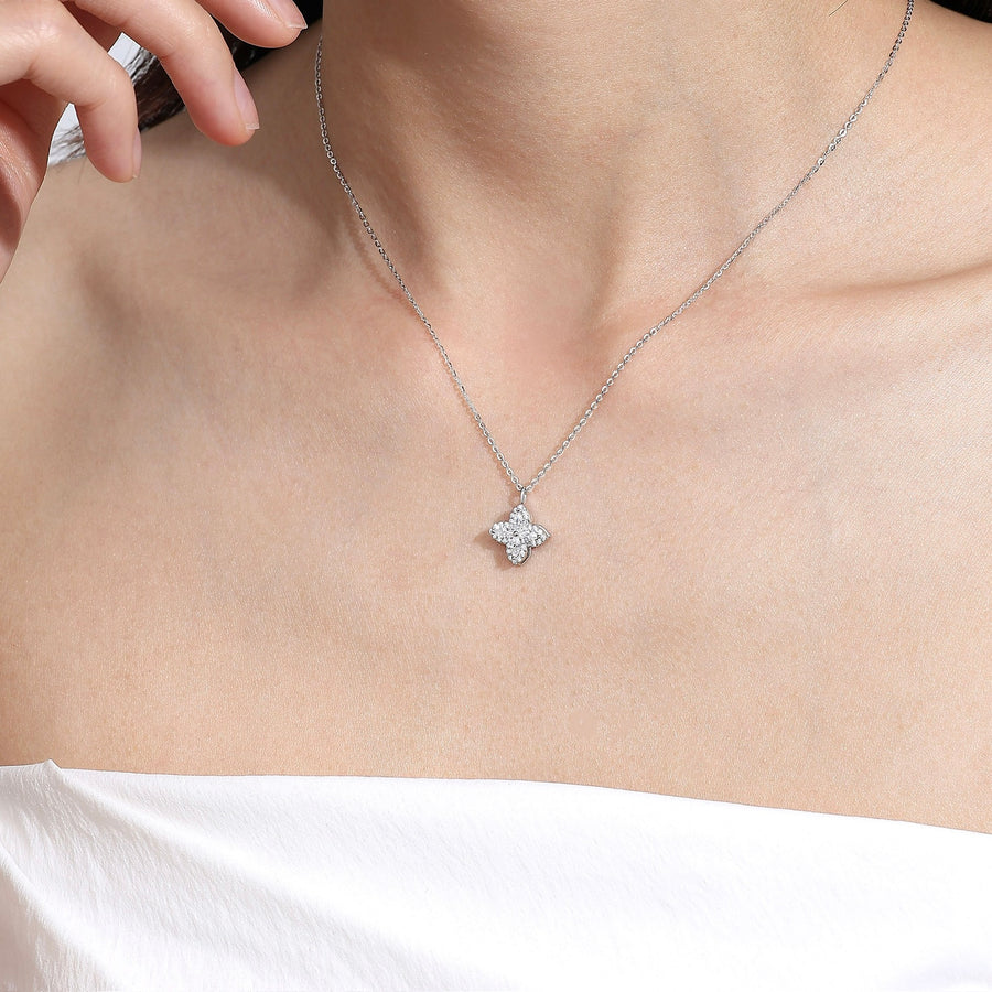 Spinning Clover Necklace 925 Silver