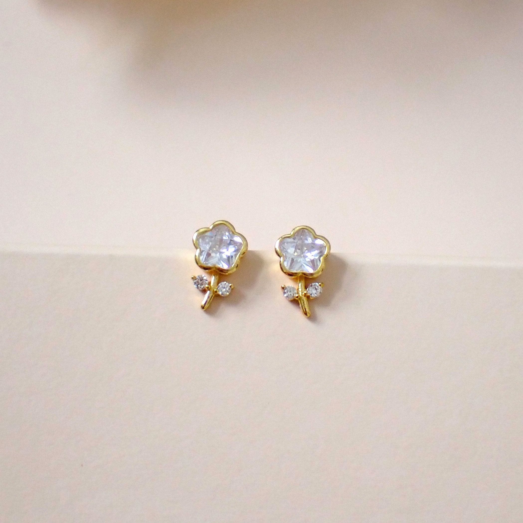 Topi Flower Pedicel Earstud 925 Silver