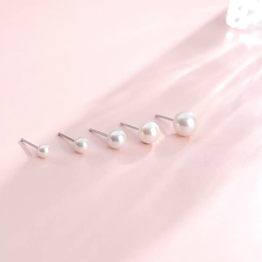 Serene Round Freshwater Pearl Earstud 925 Silver