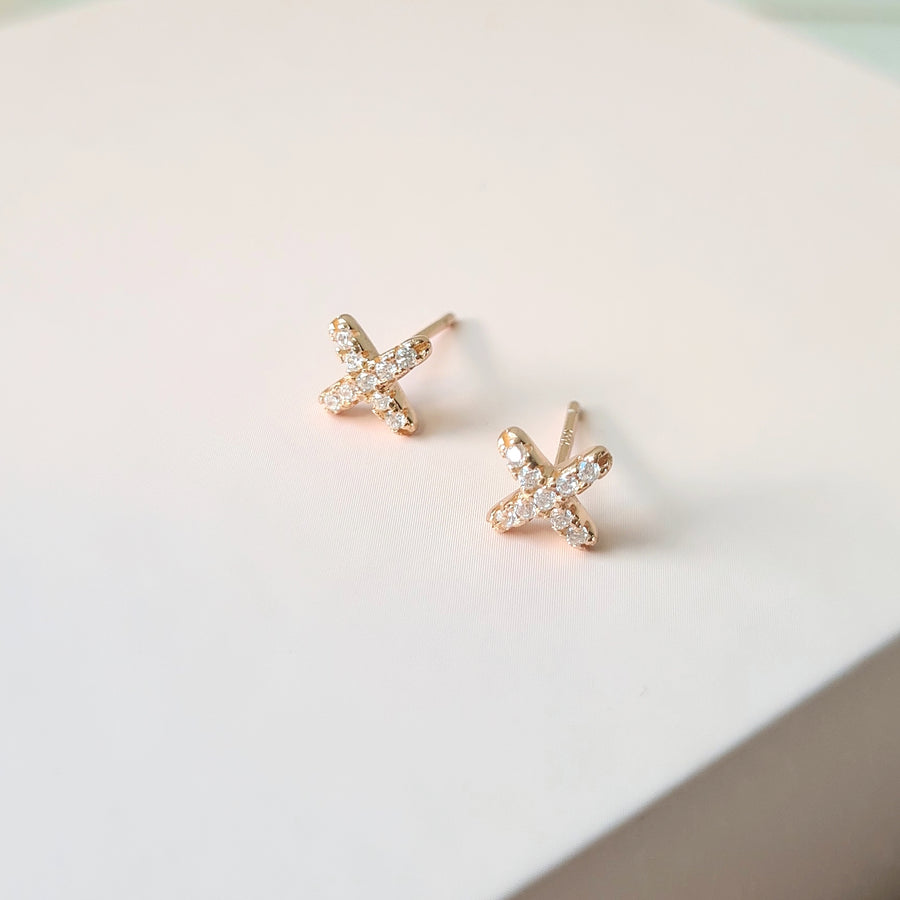 Dainty Cross Earstud 925 Silver