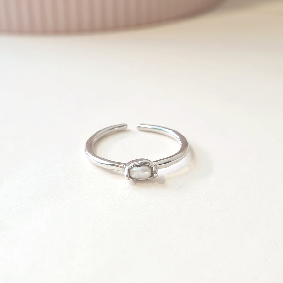 Kayla Mini Rice Pearl Ring 925 Silver
