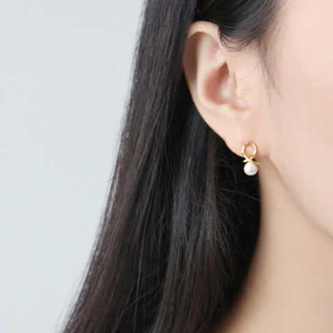 Megan Stud 925 Silver