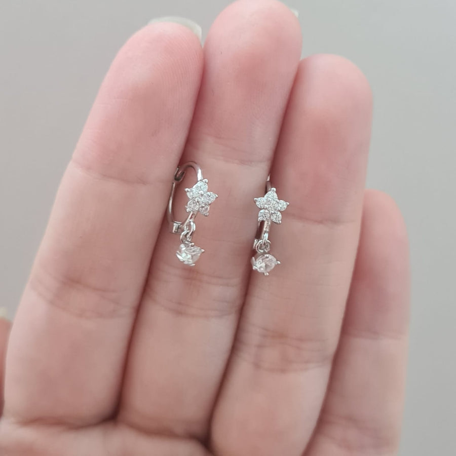 Dainty Flower Hoop 925 Silver