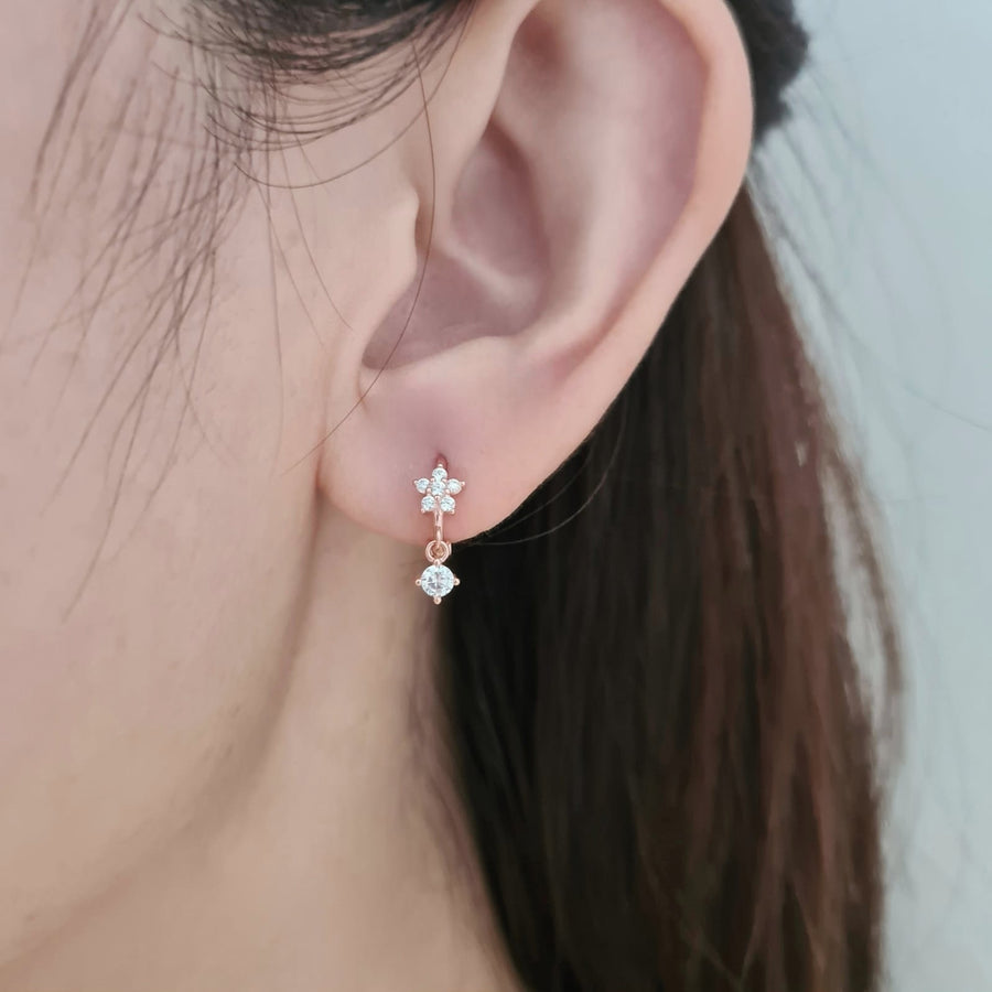 Dainty Flower Hoop 925 Silver