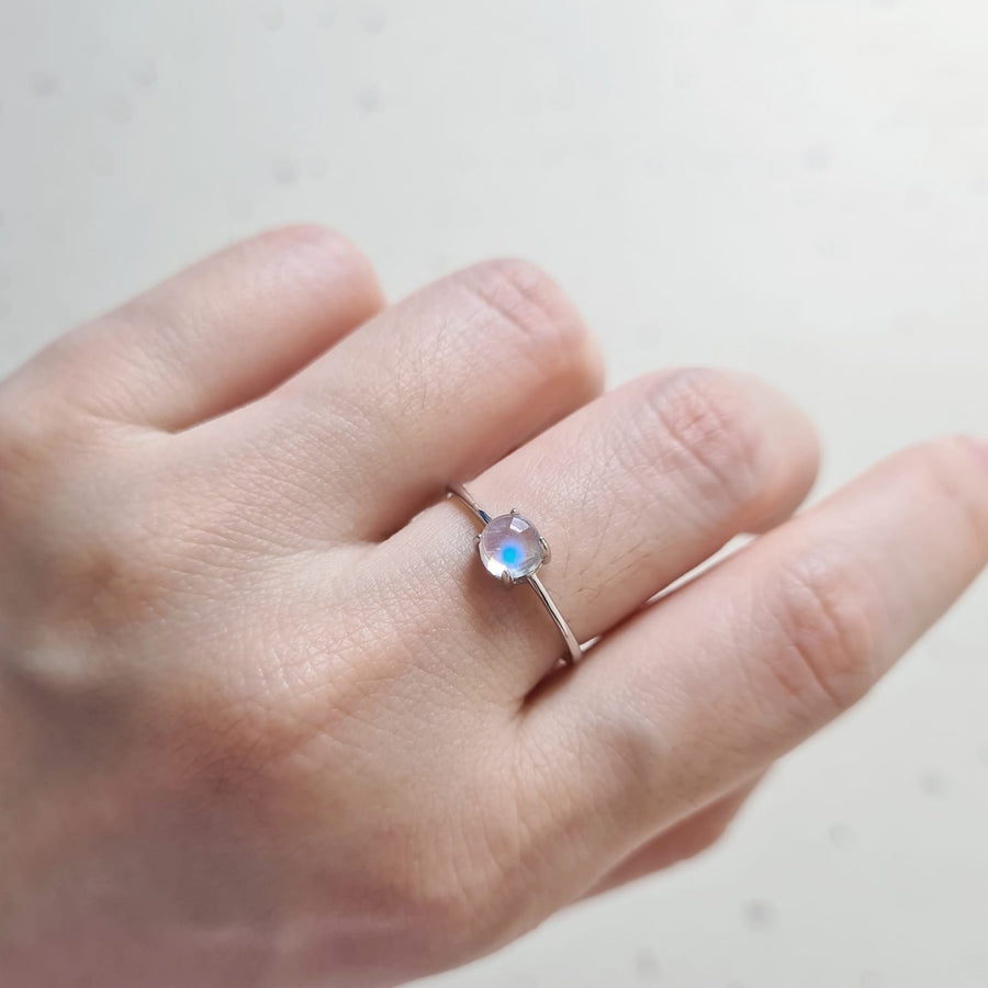 Basic Moonstone Ring 925 Silver