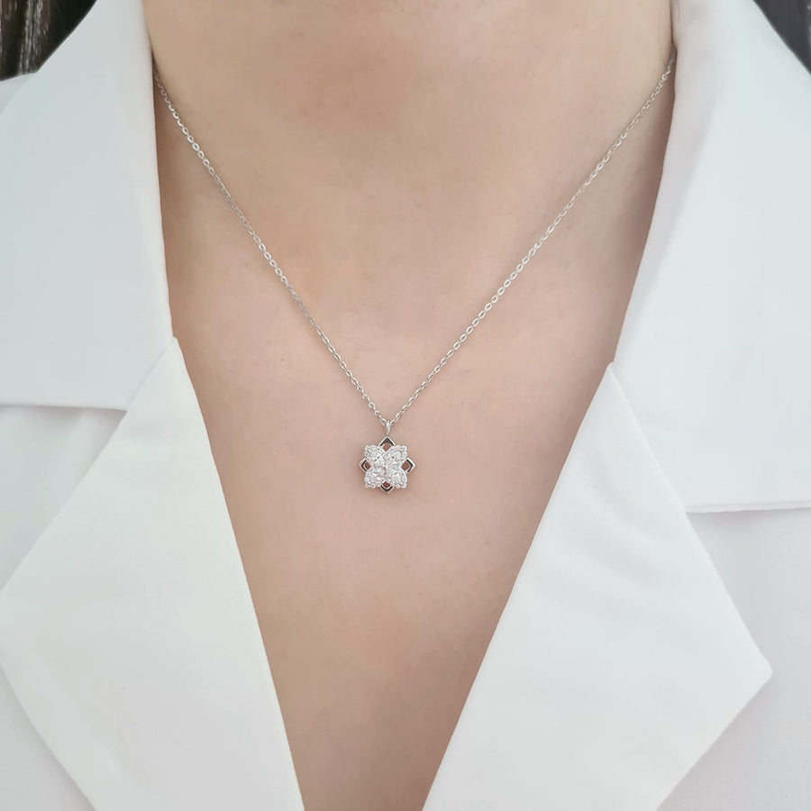 Spinning Clover Necklace 925 Silver