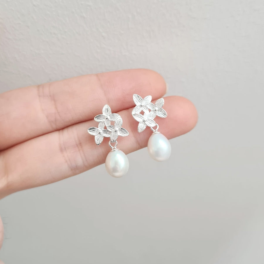 Sani Flower Pearl Earrings 925 Silver