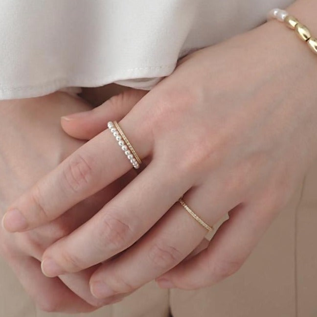 Dainty Pearl Ring S925